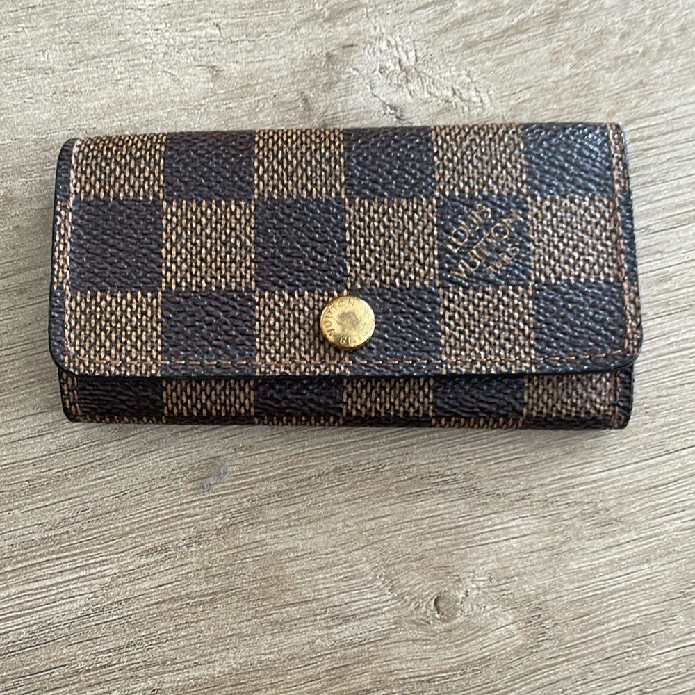 Vintage Louis Vuitton Paris key holder
